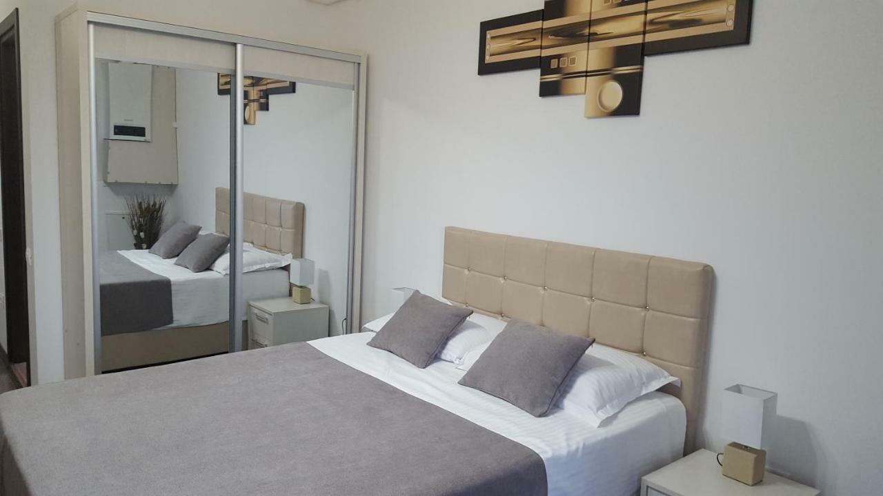 Apartamento Alex Marina Flat Mamaia Exterior foto